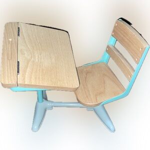 American Girl doll teal metal wooden desk 2019 Maryellen